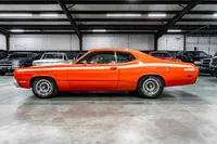  Restored 1972-Plymouth-Duster-HemiOrange-243597-34.jpg